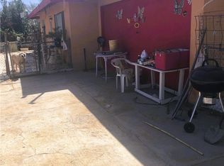 35838 Mountain View Rd, Hinkley, CA 92347