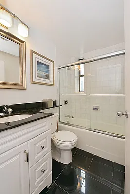 Rented by Global Realty Opportunities | media 37