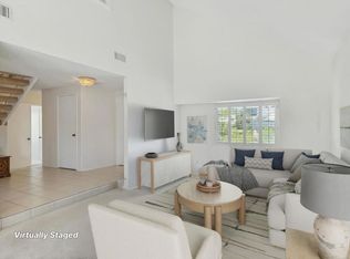 946 Carriage Dr, San Marcos, CA 92069