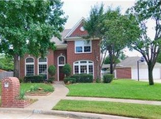 8620 Caddo Ct, North Richland Hills, TX 76182