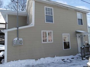 6 Hanover St, Troy, NY 12180
