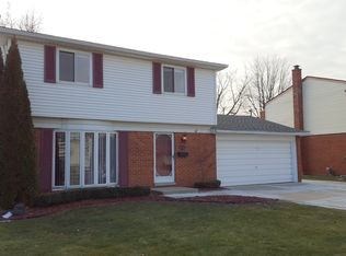 8256 Doncaster Dr, Sterling Heights, MI 48312