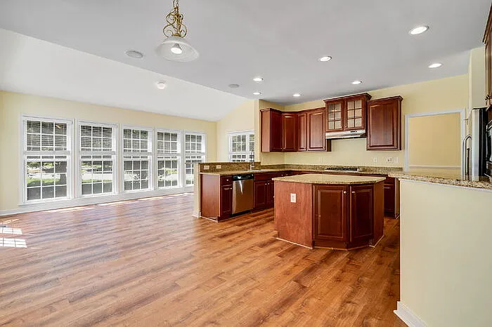6307 Culbreth Ct — Photo 20