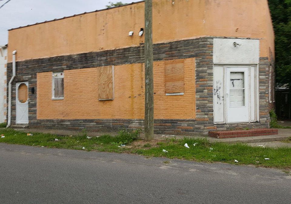 1st image of 2011 Carver Ave