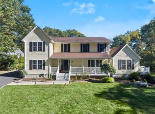 180 E Rocks Rd, Norwalk, CT 06851