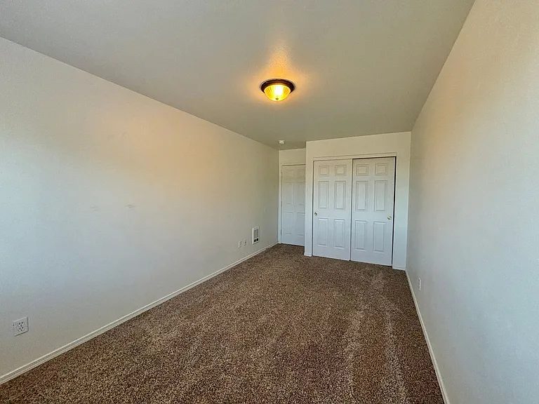 1245 & 1247 SW 27th St — Photo 8
