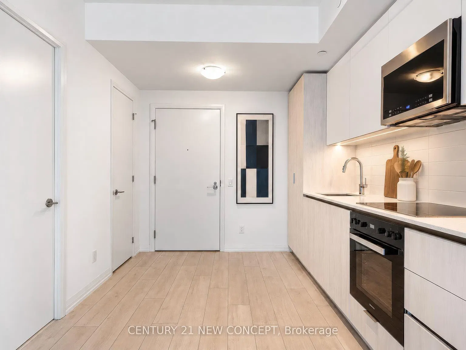 1 bed, $2,400 — Photo 1