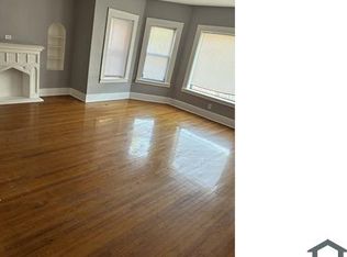 7736 S Colfax Ave APT 1N, Chicago, IL 60649