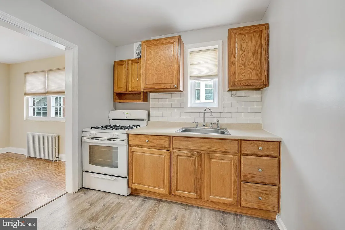 Building Photo - 2726 Washington Blvd #2