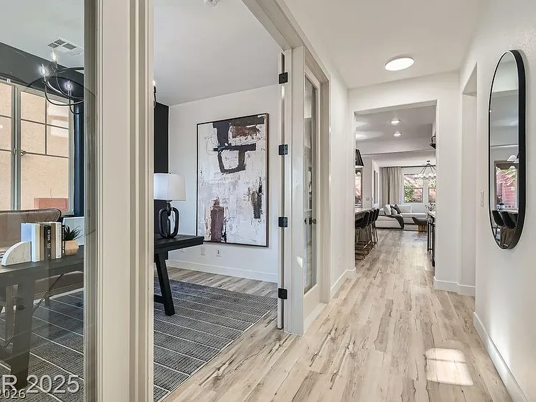 5873 Skyfall Ct — Photo 8