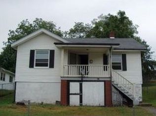 519 S Madison Ave, Pulaski, VA 24301