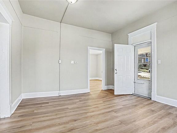 4th image of 501 Blake St