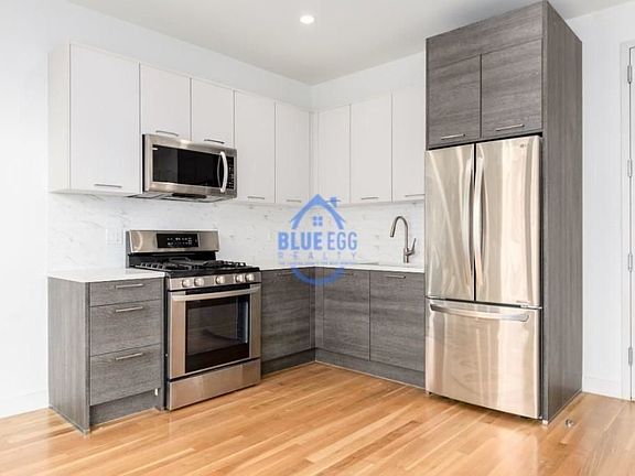 2nd image of 625 E 18th St #3F