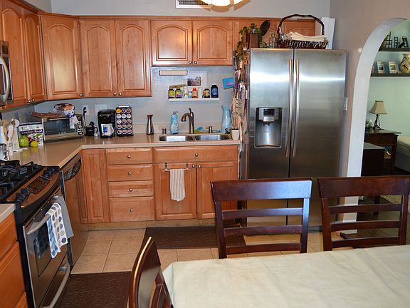 3rd image of 5919 Thorn St