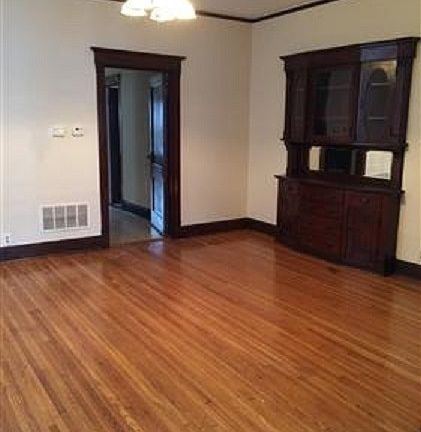 3rd image of 2844 W Shakespeare Ave #2