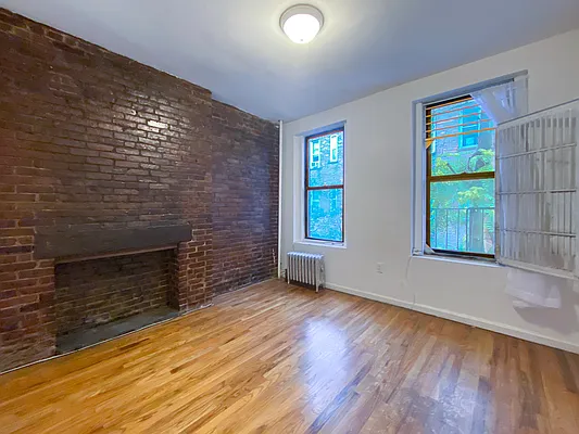 Rented by City Connections Realty | media 17