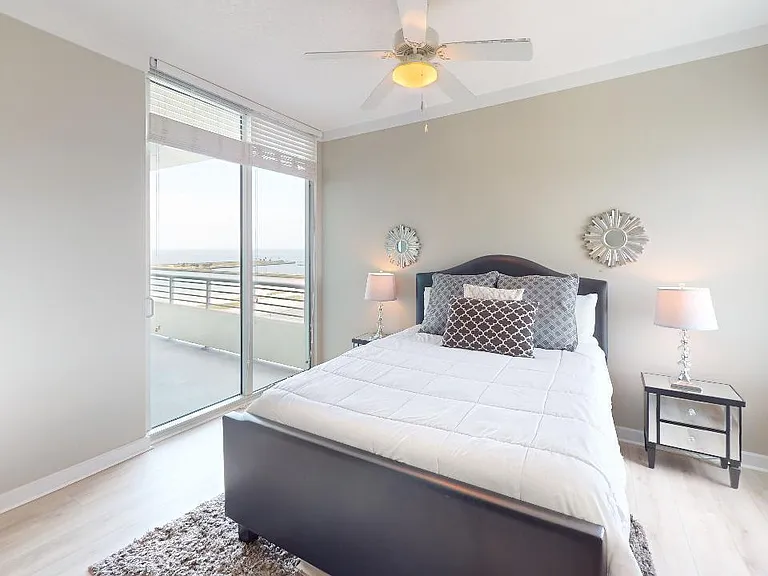 2060 Beach Blvd #601 — Photo 18