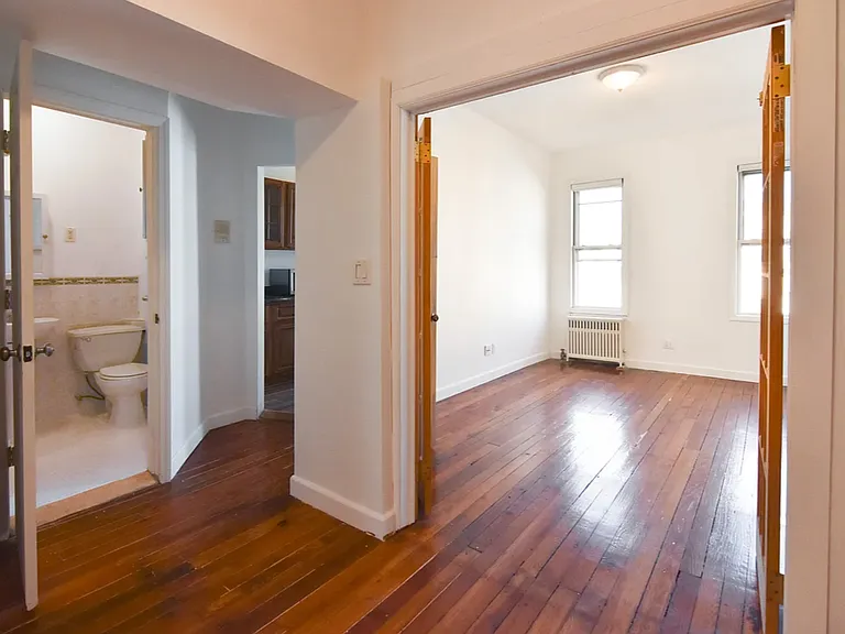 165 Monitor St #3 — Photo 10