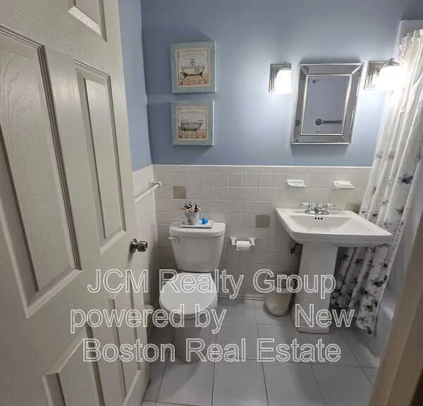 276 Albion St — Photo 26