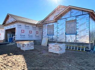 22 Durant St, Petawawa, ON K8H0G3