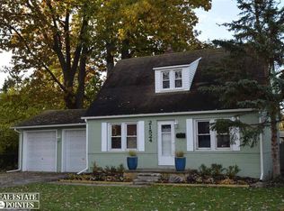 21524 Harper Lake Ave, Saint Clair Shores, MI 48080
