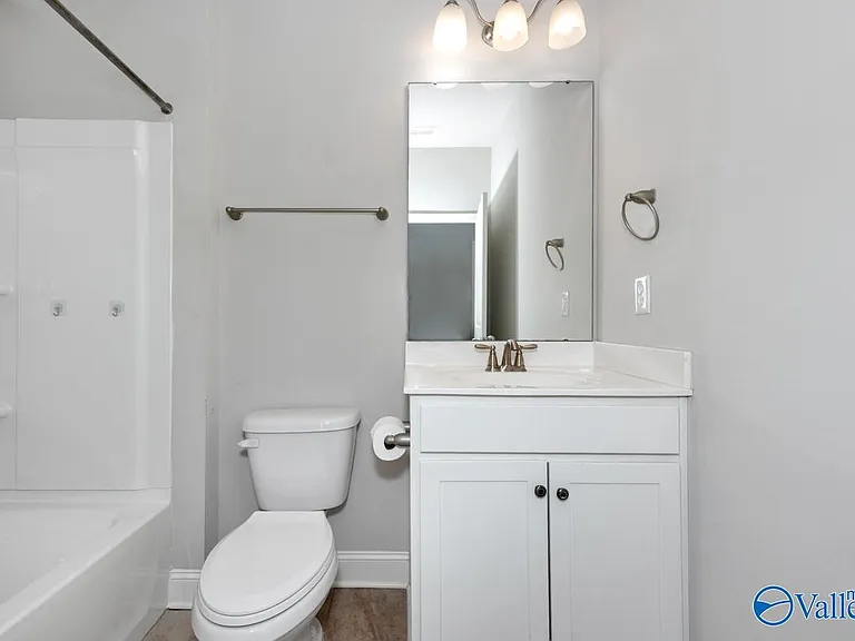 207 Blackwood Dr — Photo 16