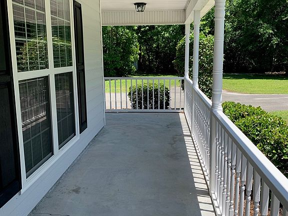 4th image of 166 Woodward Cir