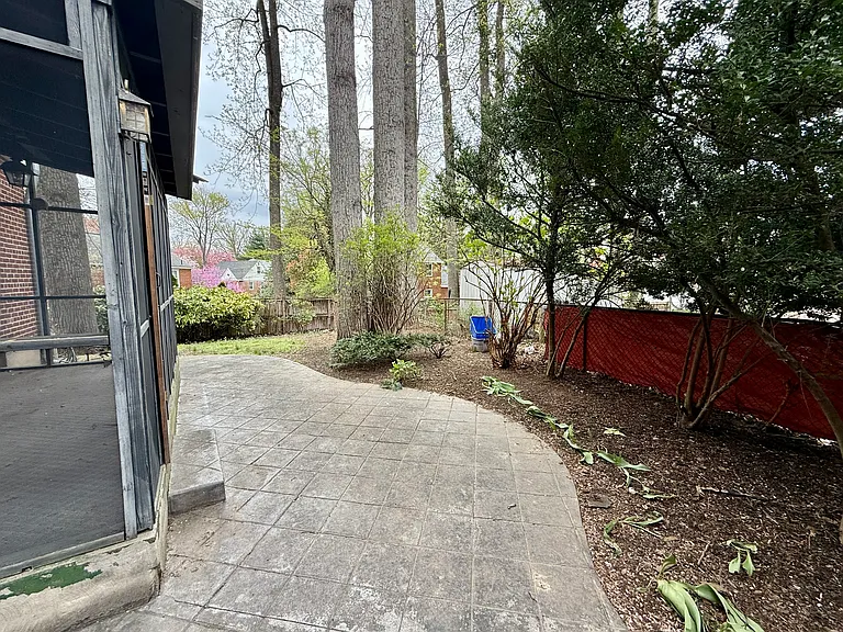 2909 Collins Ave — Photo 20