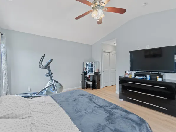 3011 Bapaume Ave, Norfolk, VA 23509