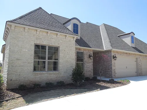 3316 Enclave Ln Photo 1