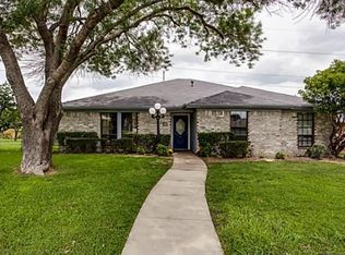 411 E Grubb Dr, Mesquite, TX 75149