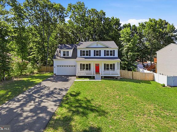 3rd image of 5222 Calvert Ct