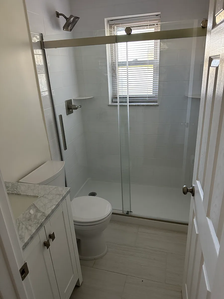 Building Photo - 6190 Guilford Ave #3