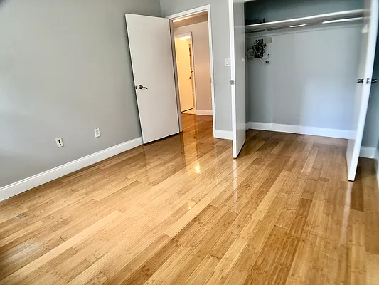 Rented by Compass | media 7