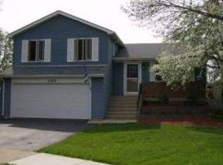 3000 Long Grove Ct, Aurora, IL 60504