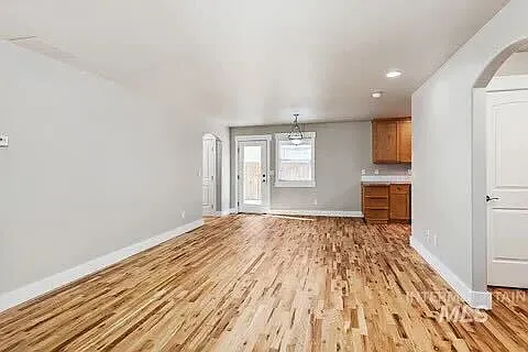 829 W Rollins St — Photo 4