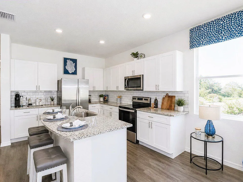 11867 Mountain Retreat Ln