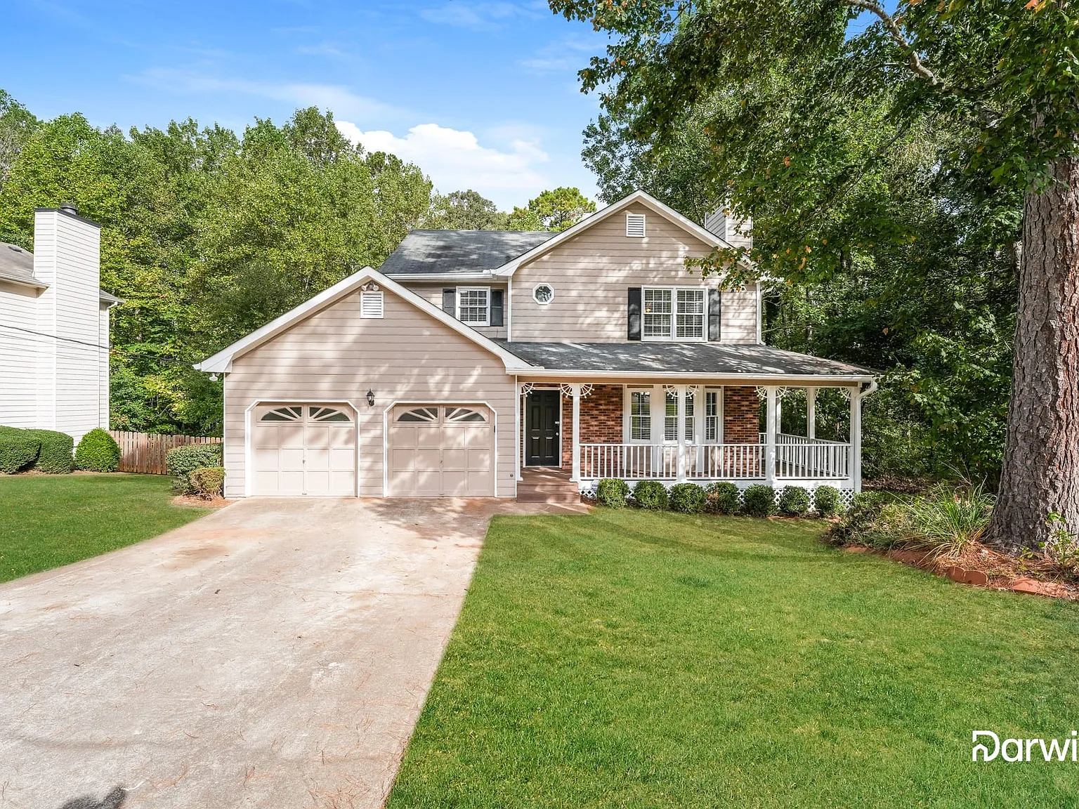 3 bed, 2.0 bath, 2118 sqft, $1,899 — Photo 1