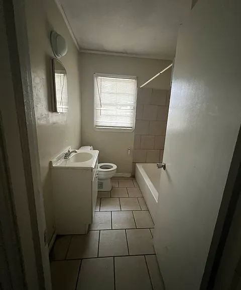 1653 Downing Cir — Photo 3