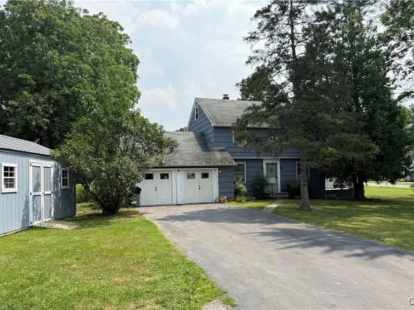 38 Adams Ave, Auburn, NY 13021