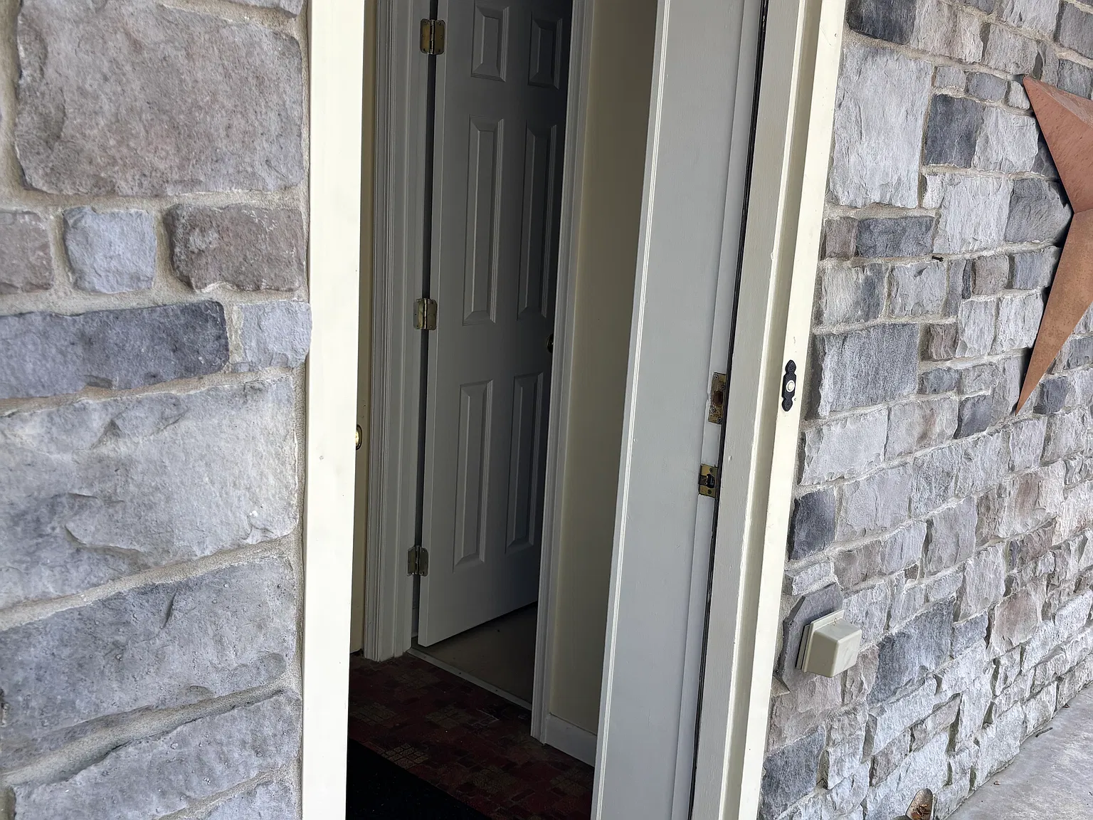 2 bed, 1500 sqft, $1,850 — Photo 4