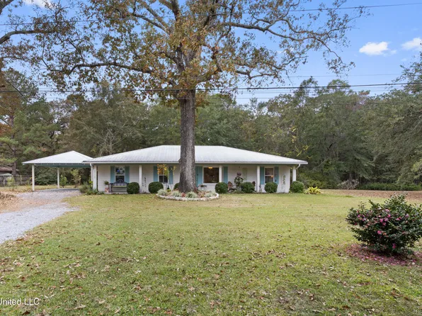 2113 Vaughandale Rd, Gautier, MS 39553