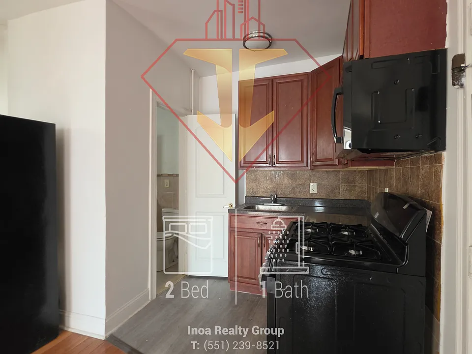 92 Woodlawn Ave #1