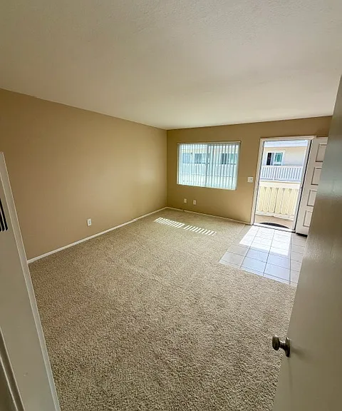 1009 Georgia St #25 — Photo 2