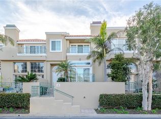19486 Mountainview Ln, Huntington Beach, CA 92648