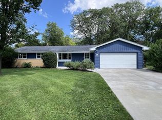 W137N6998 Manor Hills Blvd, Menomonee Falls, WI 53051