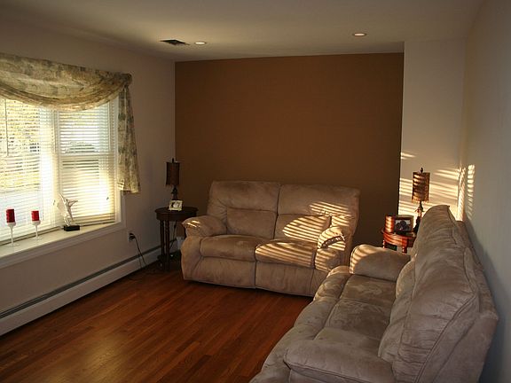 Upper Level LIving Room