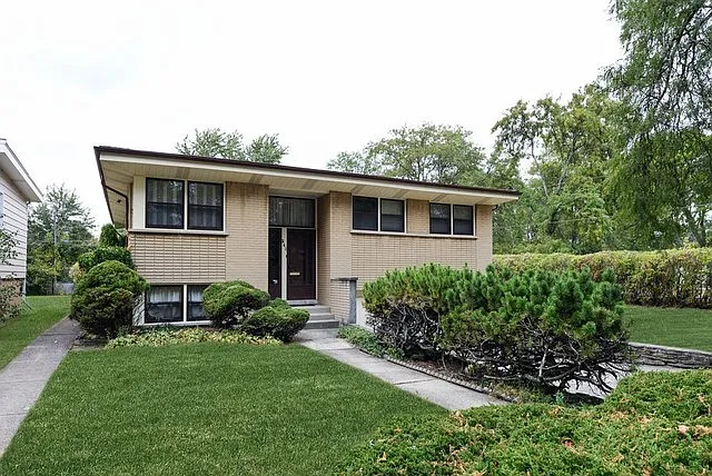 241 Kilpatrick Ave photo 1