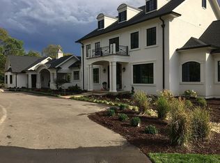 3 Old Colony Ln, Saint Louis, MO 63131