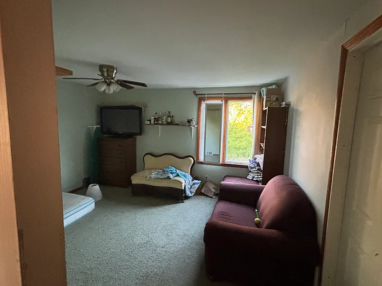 20 Hawthorne Ave — Photo 8